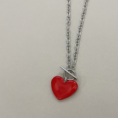 Handmade necklace with stainless steel chain and polymer clay red shiny heart motif 